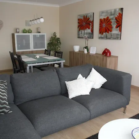 Iris Apartment *