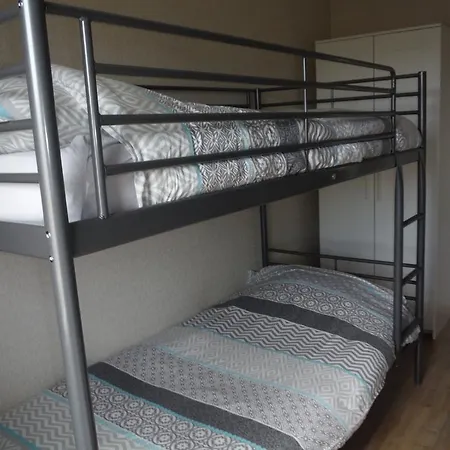 Iris Apartment *