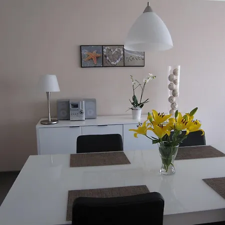 Apartment Iris *